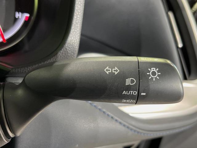 ヴォクシー Ｓ－Ｚ　純正１０型ナビ　バックカメラ　後席モニター　両側電動スライドドア　衝突軽減装置　レーダークルーズ　禁煙車　パワーバックドア　シートヒーター　ハーフレザーシート　ドラレコ　コーナーセンサー　スマートキー（45枚目）