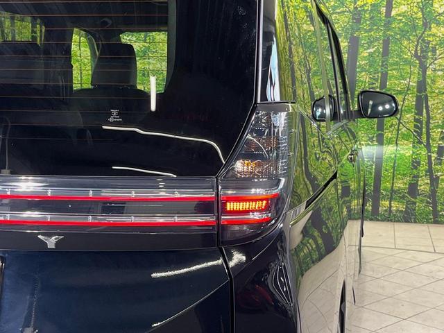 ヴォクシー Ｓ－Ｚ　純正１０型ナビ　バックカメラ　後席モニター　両側電動スライドドア　衝突軽減装置　レーダークルーズ　禁煙車　パワーバックドア　シートヒーター　ハーフレザーシート　ドラレコ　コーナーセンサー　スマートキー（66枚目）