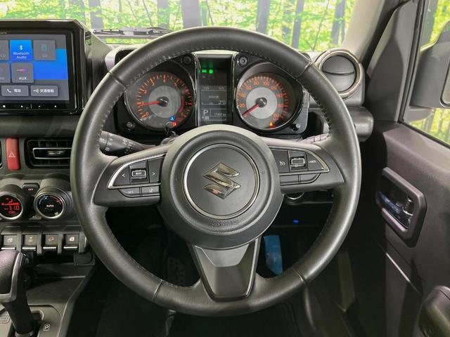 【純正革巻きステアリング】上質な革を使用することで、手にしっかり馴染みとても運転しやすいハンドルです♪