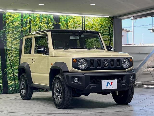 高透明度のガラス皮膜で撥水はもちろん、上質なツヤ・光沢を実現。紫外線や酸性雨から大切な愛車を保護し、色あせ・劣化を防止。「弾スプラッシュコート」、「弾プリミッサコート」からお選びいただけます。