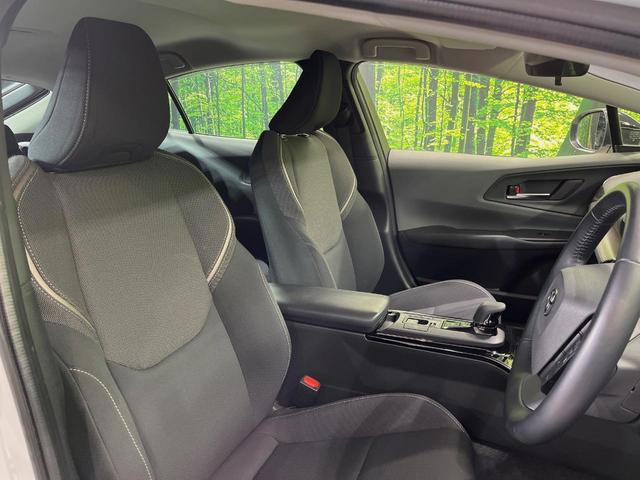 プリウス Ｇ　純正８型ディスプレイオーディオ　バックカメラ　１００Ｖ電源　衝突軽減装置　レーダークルーズ　禁煙車　シートヒーター　コーナーセンサー　スマートキー　ブラインドスポットモニター　ＬＥＤヘッドライト（8枚目）