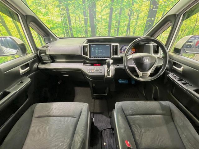 ステップワゴンスパーダ Z 純正9型ナビ バックカメラ ETC 両側電動スライドドア HIDヘッド 純正16インチアルミ 革巻きステアリング オートエアコン スマートキー パドルシフト アイドリングストップ プライバシーガラス(2枚目)