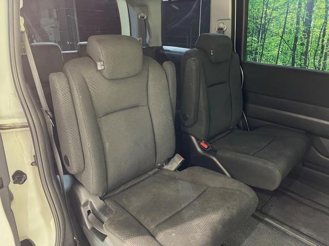 ステップワゴンスパーダ Z 純正9型ナビ バックカメラ ETC 両側電動スライドドア HIDヘッド 純正16インチアルミ 革巻きステアリング オートエアコン スマートキー パドルシフト アイドリングストップ プライバシーガラス(8枚目)