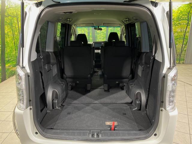 ステップワゴンスパーダ Z 純正9型ナビ バックカメラ ETC 両側電動スライドドア HIDヘッド 純正16インチアルミ 革巻きステアリング オートエアコン スマートキー パドルシフト アイドリングストップ プライバシーガラス(10枚目)