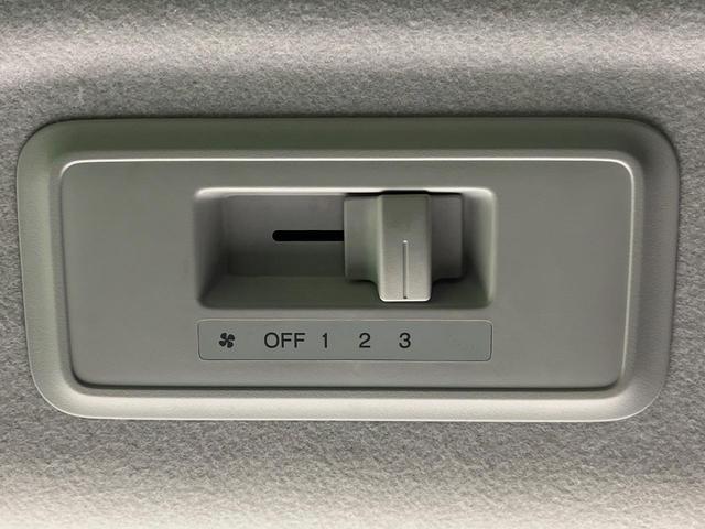 ステップワゴンスパーダ Z 純正9型ナビ バックカメラ ETC 両側電動スライドドア HIDヘッド 純正16インチアルミ 革巻きステアリング オートエアコン スマートキー パドルシフト アイドリングストップ プライバシーガラス(38枚目)