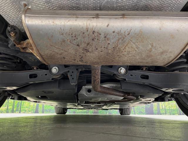 カローラツーリング ハイブリッド　ダブルバイビー　純正９型ディスプレイ　バックカメラ　衝突軽減装置　レーダークルーズ　禁煙車　ハーフレザーシート　ドラレコ　コーナーセンサー　スマートキー　ＬＥＤヘッド　オートハイビーム　車線逸脱警報（19枚目）