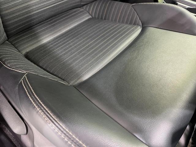 カローラツーリング ハイブリッド　ダブルバイビー　純正９型ディスプレイ　バックカメラ　衝突軽減装置　レーダークルーズ　禁煙車　ハーフレザーシート　ドラレコ　コーナーセンサー　スマートキー　ＬＥＤヘッド　オートハイビーム　車線逸脱警報（41枚目）