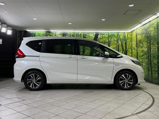 フリードハイブリッド ハイブリッド・ＥＸ　純正ＳＤナビ　バックカメラ　衝突軽減装置　アダプティブクルーズコントロール　ハーフレザーシート　ドラレコ　スマートキー　ＬＥＤヘッド　ＥＴＣ　純正１５インチアルミ　前席シートヒーター　禁煙車（55枚目）