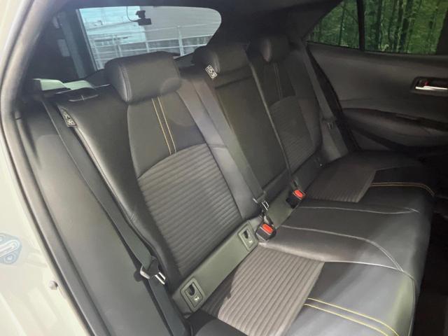 カローラスポーツ ハイブリッドG スタイル 50ミリオンエディション 純正9型ナビ バックカメラ 衝突軽減装置 レーダークルーズ 禁煙車 ハーフレザーシート コーナーセンサー スマートキー LEDヘッド ビルトインETC 純正16インチアルミ(9枚目)