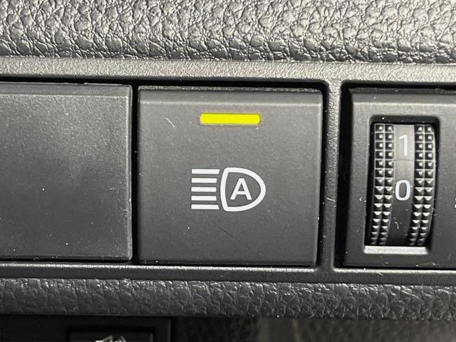 カローラスポーツ ハイブリッドG スタイル 50ミリオンエディション 純正9型ナビ バックカメラ 衝突軽減装置 レーダークルーズ 禁煙車 ハーフレザーシート コーナーセンサー スマートキー LEDヘッド ビルトインETC 純正16インチアルミ(30枚目)