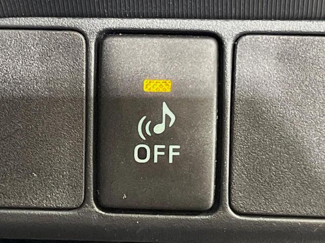 アクア Ｇ　８型ＢＩＧ－Ｘナビ　バックカメラ　禁煙車　スマートキー　ＥＴＣ　オートライト　オートエアコン　革巻きハンドル　電動格納ミラー　パワーウィンドウ　盗難防止装置　プライバシーガラス　横滑り防止装置（26枚目）