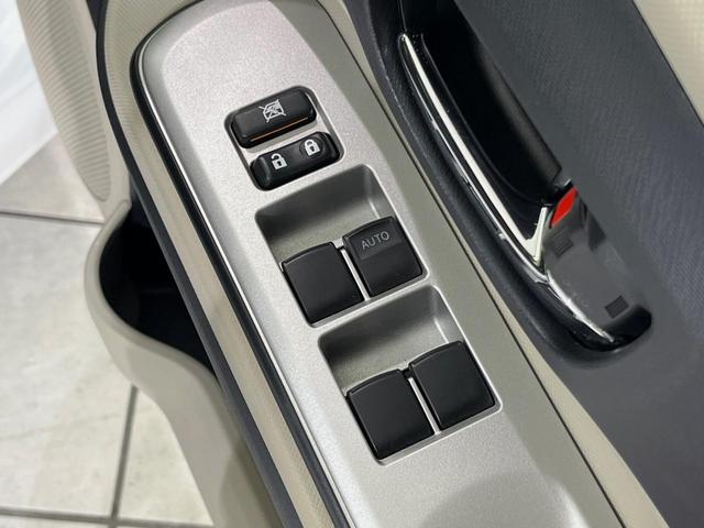 アクア Ｇ　８型ＢＩＧ－Ｘナビ　バックカメラ　禁煙車　スマートキー　ＥＴＣ　オートライト　オートエアコン　革巻きハンドル　電動格納ミラー　パワーウィンドウ　盗難防止装置　プライバシーガラス　横滑り防止装置（34枚目）