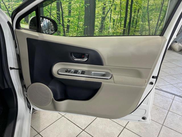 アクア Ｇ　８型ＢＩＧ－Ｘナビ　バックカメラ　禁煙車　スマートキー　ＥＴＣ　オートライト　オートエアコン　革巻きハンドル　電動格納ミラー　パワーウィンドウ　盗難防止装置　プライバシーガラス　横滑り防止装置（36枚目）