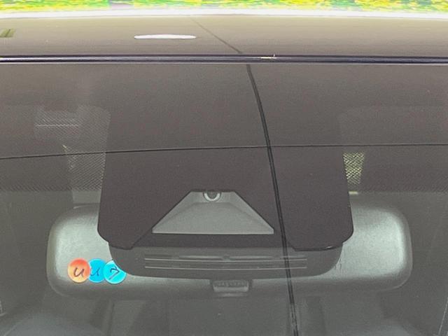 ヤリスクロス ハイブリッドＺ　純正８型ナビ　全周囲カメラ　衝突軽減装置　レーダークルーズ　禁煙車　２トーンカラ　シートヒーター　ハーフレザーシート　パワーシート　コーナーセンサー　スマートキー　ＥＴＣ　ブラインドスポットモニター（5枚目）