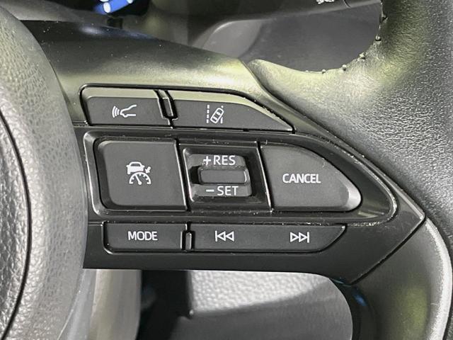 ヤリスクロス ハイブリッドＺ　純正８型ナビ　全周囲カメラ　衝突軽減装置　レーダークルーズ　禁煙車　２トーンカラ　シートヒーター　ハーフレザーシート　パワーシート　コーナーセンサー　スマートキー　ＥＴＣ　ブラインドスポットモニター（6枚目）