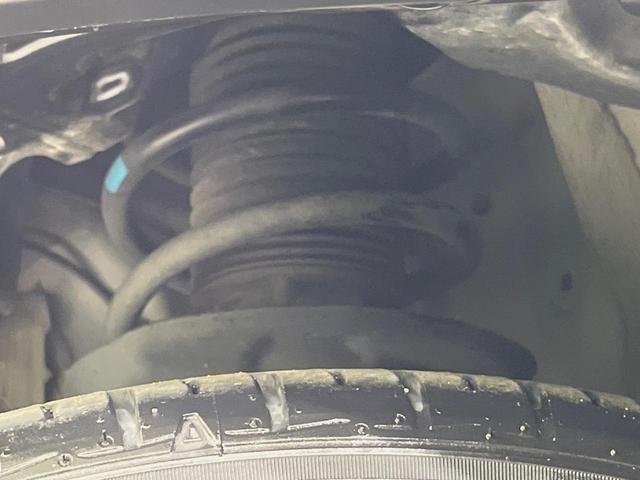 ヤリスクロス ハイブリッドＺ　純正８型ナビ　全周囲カメラ　衝突軽減装置　レーダークルーズ　禁煙車　２トーンカラ　シートヒーター　ハーフレザーシート　パワーシート　コーナーセンサー　スマートキー　ＥＴＣ　ブラインドスポットモニター（20枚目）