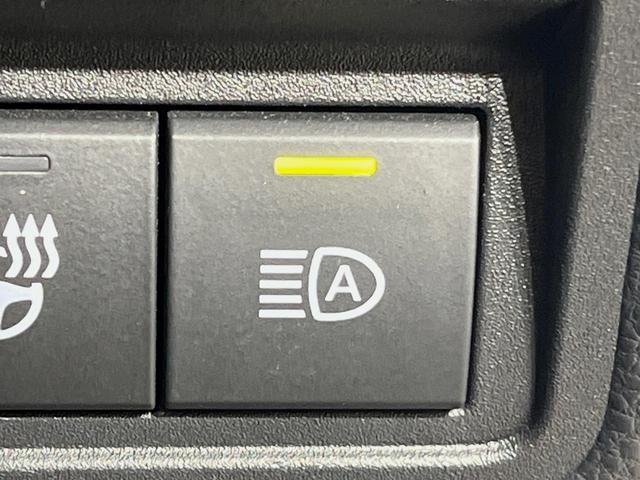 ヤリスクロス ハイブリッドＺ　純正８型ナビ　全周囲カメラ　衝突軽減装置　レーダークルーズ　禁煙車　２トーンカラ　シートヒーター　ハーフレザーシート　パワーシート　コーナーセンサー　スマートキー　ＥＴＣ　ブラインドスポットモニター（31枚目）