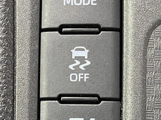 ヤリスクロス ハイブリッドＺ　純正８型ナビ　全周囲カメラ　衝突軽減装置　レーダークルーズ　禁煙車　２トーンカラ　シートヒーター　ハーフレザーシート　パワーシート　コーナーセンサー　スマートキー　ＥＴＣ　ブラインドスポットモニター（36枚目）