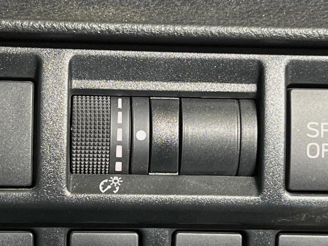 インプレッサスポーツ ２．０ｉ－Ｌアイサイト　純正８型ナビ　バックカメラ　衝突軽減装置　レーダークルーズ　禁煙車　コーナーセンサー　スマートキー　ＬＥＤヘッドライト　ＥＴＣ　ブラインドスポットモニター　車線逸脱警報　オートライト　オートエアコン（40枚目）