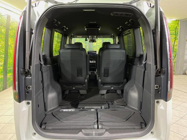 ステップワゴン ｅ：ＨＥＶスパーダ　純正１１型ナビ　バックカメラ　後席モニター　両側電動スライドドア　衝突軽減装置　禁煙車　パワーバックドア　シートヒーター　ハーフレザーシート　前後ドラレコ　コーナーセンサー　スマートキー　ＥＴＣ（10枚目）