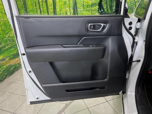 ステップワゴン ｅ：ＨＥＶスパーダ　純正１１型ナビ　バックカメラ　後席モニター　両側電動スライドドア　衝突軽減装置　禁煙車　パワーバックドア　シートヒーター　ハーフレザーシート　前後ドラレコ　コーナーセンサー　スマートキー　ＥＴＣ（49枚目）