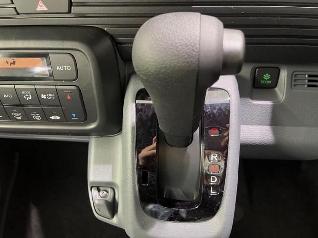 Ｎ－ＶＡＮ Ｇ　届出済未使用車　衝突軽減装置　レーダークルーズ　コーナーセンサー　オートマチックハイビーム　車線逸脱警報　オートライト　オートエアコン　プライバシーガラス　パワーウィンドウ　横滑り防止装置（21枚目）