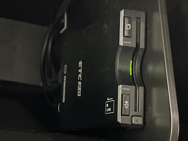 ＣＸ－３０ ＸＤ　Ｌパッケージ　１０型マツダコネクト　全周囲カメラ　衝突軽減装置　レーダークルーズ　禁煙車　パワーバックドア　革シート　シートヒーター　前後ドラレコ　コーナーセンサー　スマートキー　ブラインドスポットモニター（26枚目）