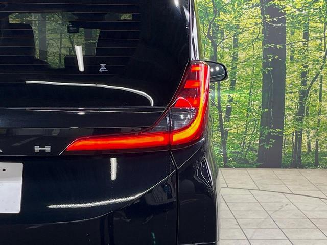 ノア ハイブリッドＳ－Ｚ　純正１０型ナビ　バックカメラ　両側電動スライドドア　１００Ｖ電源　衝突軽減装置　レーダークルーズ　禁煙車　シートヒーター　ハーフレザーシート　ドラレコ　コーナーセンサー　スマートキー　ＥＴＣ２．０（53枚目）