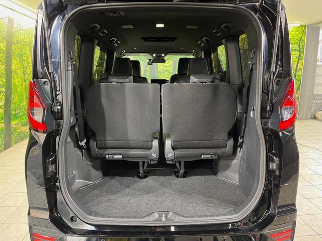 ノア ハイブリッドＳ－Ｚ　純正１０型ナビ　バックカメラ　両側電動スライドドア　１００Ｖ電源　衝突軽減装置　レーダークルーズ　禁煙車　シートヒーター　ハーフレザーシート　ドラレコ　コーナーセンサー　スマートキー　ＥＴＣ２．０（55枚目）