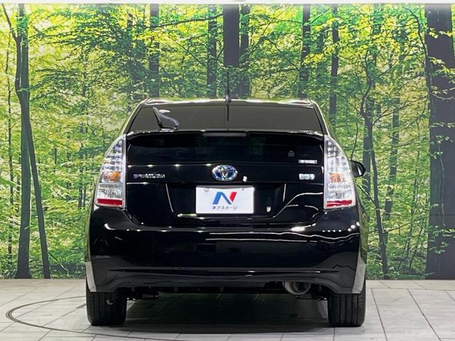 プリウス Ｇツーリングセレクション　ＳＤナビ　バックカメラ　スマートキー　ＬＥＤヘッドライト　ＥＴＣ　クルーズコントロール　純正１７インチアルミホイール　オートライト　オートエアコン　革巻きハンドル　フォグランプ　横滑り防止装置（15枚目）