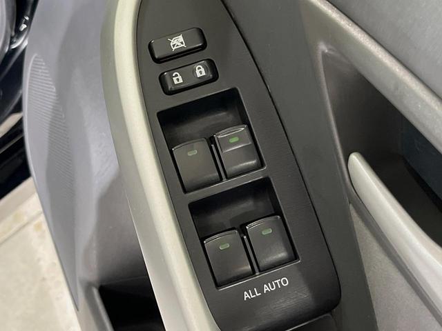 プリウス Ｇツーリングセレクション　ＳＤナビ　バックカメラ　スマートキー　ＬＥＤヘッドライト　ＥＴＣ　クルーズコントロール　純正１７インチアルミホイール　オートライト　オートエアコン　革巻きハンドル　フォグランプ　横滑り防止装置（35枚目）