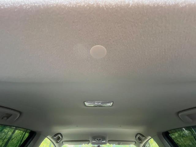 プリウス Ｇツーリングセレクション　ＳＤナビ　バックカメラ　スマートキー　ＬＥＤヘッドライト　ＥＴＣ　クルーズコントロール　純正１７インチアルミホイール　オートライト　オートエアコン　革巻きハンドル　フォグランプ　横滑り防止装置（45枚目）