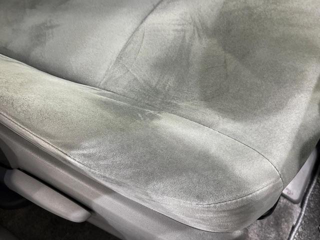 プリウス Ｇツーリングセレクション　ＳＤナビ　バックカメラ　スマートキー　ＬＥＤヘッドライト　ＥＴＣ　クルーズコントロール　純正１７インチアルミホイール　オートライト　オートエアコン　革巻きハンドル　フォグランプ　横滑り防止装置（48枚目）