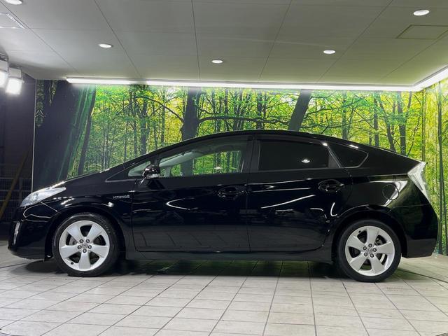 プリウス Ｇツーリングセレクション　ＳＤナビ　バックカメラ　スマートキー　ＬＥＤヘッドライト　ＥＴＣ　クルーズコントロール　純正１７インチアルミホイール　オートライト　オートエアコン　革巻きハンドル　フォグランプ　横滑り防止装置（53枚目）