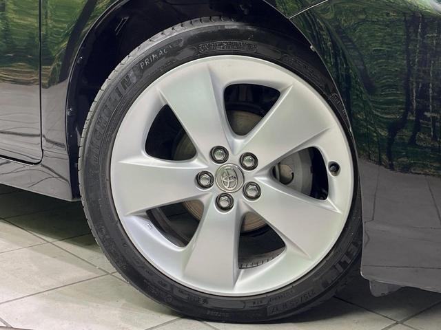 プリウス Ｇツーリングセレクション　ＳＤナビ　バックカメラ　スマートキー　ＬＥＤヘッドライト　ＥＴＣ　クルーズコントロール　純正１７インチアルミホイール　オートライト　オートエアコン　革巻きハンドル　フォグランプ　横滑り防止装置（61枚目）