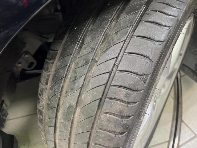 プリウス Ｇツーリングセレクション　ＳＤナビ　バックカメラ　スマートキー　ＬＥＤヘッドライト　ＥＴＣ　クルーズコントロール　純正１７インチアルミホイール　オートライト　オートエアコン　革巻きハンドル　フォグランプ　横滑り防止装置（63枚目）