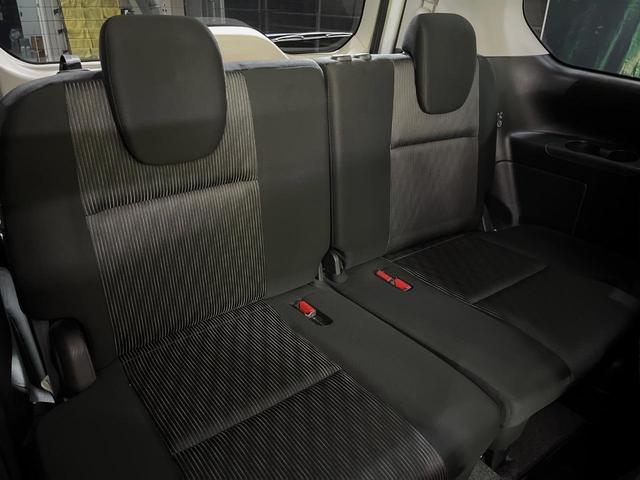 セレナ ｅ－パワー　ハイウェイスターＶ　純正１０型ナビ　全周囲カメラ　後席モニター　両側電動スライドドア　衝突軽減装置　プロパイロット　禁煙車　ドラレコ　コーナーセンサー　スマートキー　デジタルインナーミラー　ＬＥＤヘッドライト　ＥＴＣ（9枚目）