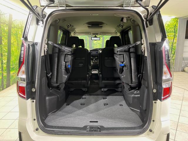 セレナ ｅ－パワー　ハイウェイスターＶ　純正１０型ナビ　全周囲カメラ　後席モニター　両側電動スライドドア　衝突軽減装置　プロパイロット　禁煙車　ドラレコ　コーナーセンサー　スマートキー　デジタルインナーミラー　ＬＥＤヘッドライト　ＥＴＣ（10枚目）