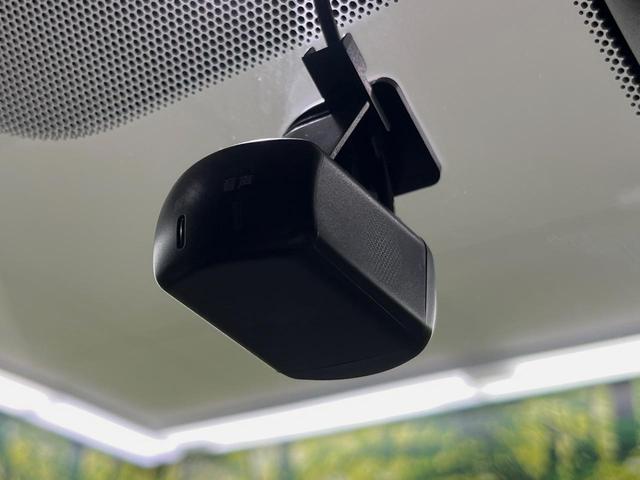 セレナ ｅ－パワー　ハイウェイスターＶ　純正１０型ナビ　全周囲カメラ　後席モニター　両側電動スライドドア　衝突軽減装置　プロパイロット　禁煙車　ドラレコ　コーナーセンサー　スマートキー　デジタルインナーミラー　ＬＥＤヘッドライト　ＥＴＣ（24枚目）