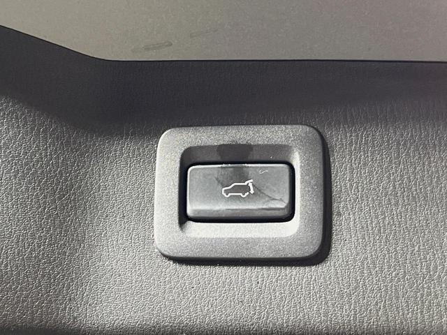 ＣＸ－５ ＸＤ　エクスクルーシブモード　サンルーフ　マツダコネクトナビ　全周囲カメラ　ＢＯＳＥサウンド　衝突軽減装置　レーダークルーズ　禁煙車　パワーバックドア　革シート　前席シートエアコン　パワーシート　ドラレコ　コーナーセンサー（7枚目）