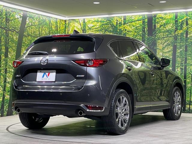 ＣＸ－５ ＸＤ　エクスクルーシブモード　サンルーフ　マツダコネクトナビ　全周囲カメラ　ＢＯＳＥサウンド　衝突軽減装置　レーダークルーズ　禁煙車　パワーバックドア　革シート　前席シートエアコン　パワーシート　ドラレコ　コーナーセンサー（17枚目）