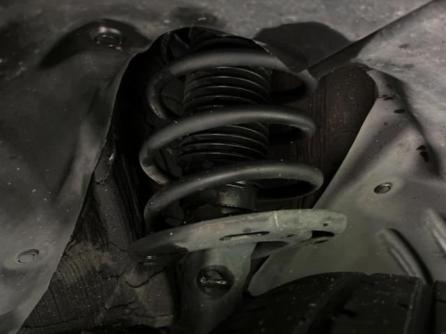 ＣＸ－５ ＸＤ　エクスクルーシブモード　サンルーフ　マツダコネクトナビ　全周囲カメラ　ＢＯＳＥサウンド　衝突軽減装置　レーダークルーズ　禁煙車　パワーバックドア　革シート　前席シートエアコン　パワーシート　ドラレコ　コーナーセンサー（20枚目）