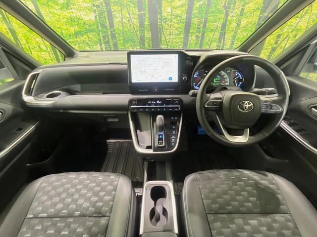 ヴォクシー ハイブリッドＳ－Ｚ　純正１０型ナビ　全周囲カメラ　ユニバーサルステップ　ヘッドアップディスプレイ　両側電動スライドドア　１００Ｖ電源　ドラレコ　パーキングアシスト　衝突軽減装置　ＥＴＣ　シートヒーター　リアオートエアコン（2枚目）