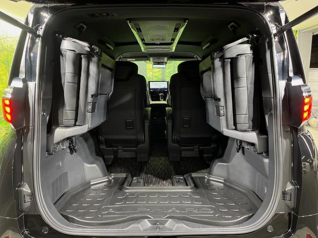 アルファードハイブリッド Z パノラマルーフ ユニバーサルステップ 純正14型ナビ 後席モニター 全周囲カメラ 両側電動スライドドア 100V電源 衝突軽減装置 ステアリングヒーター デジタルインナーミラー 置くだけ充電(10枚目)
