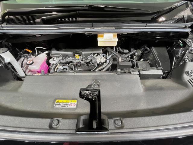 アルファードハイブリッド Z パノラマルーフ ユニバーサルステップ 純正14型ナビ 後席モニター 全周囲カメラ 両側電動スライドドア 100V電源 衝突軽減装置 ステアリングヒーター デジタルインナーミラー 置くだけ充電(18枚目)