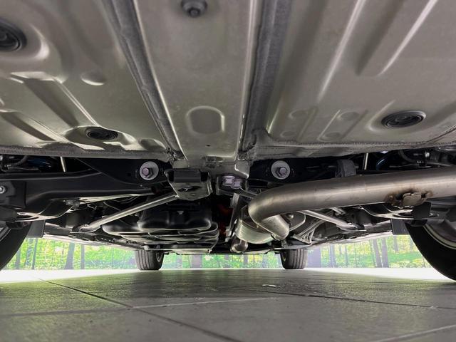 アルファードハイブリッド Z パノラマルーフ ユニバーサルステップ 純正14型ナビ 後席モニター 全周囲カメラ 両側電動スライドドア 100V電源 衝突軽減装置 ステアリングヒーター デジタルインナーミラー 置くだけ充電(19枚目)