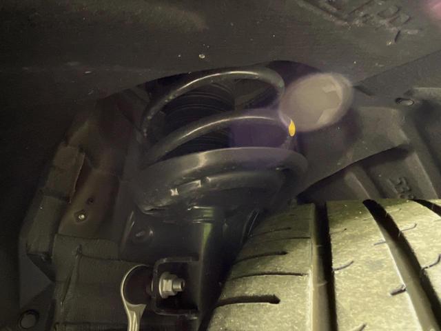 アルファードハイブリッド Z パノラマルーフ ユニバーサルステップ 純正14型ナビ 後席モニター 全周囲カメラ 両側電動スライドドア 100V電源 衝突軽減装置 ステアリングヒーター デジタルインナーミラー 置くだけ充電(20枚目)