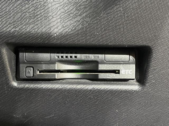 アクア G G’s 純正ナビ バックカメラ 禁煙車 ハーフレザーシート ドラレコ スマートキー LEDヘッドライト ETC クルーズコントロール 純正17インチアルミホイール オートライト オートエアコン 盗難防止装置(6枚目)