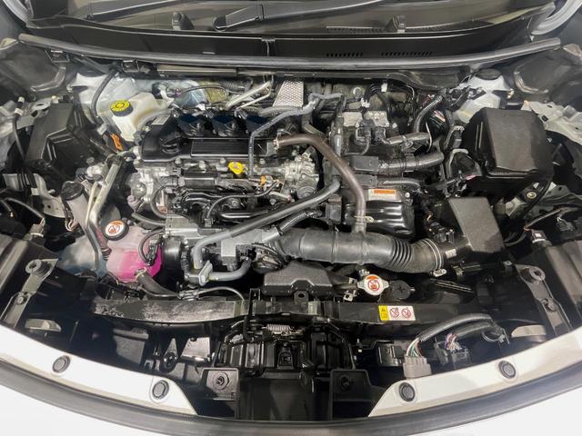 ヤリスクロス ハイブリッドＺ　純正８型ディスプレイオーディオ　全周囲カメラ　衝突軽減装置　レーダークルーズ　禁煙車　ハーフレザーシート　パワーシート　ドラレコ　コーナーセンサー　スマートキー　ＬＥＤヘッド　ＥＴＣ　オートライト（18枚目）