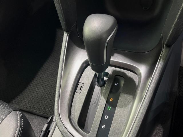 ヤリスクロス ハイブリッドＺ　純正８型ディスプレイオーディオ　全周囲カメラ　衝突軽減装置　レーダークルーズ　禁煙車　ハーフレザーシート　パワーシート　ドラレコ　コーナーセンサー　スマートキー　ＬＥＤヘッド　ＥＴＣ　オートライト（21枚目）